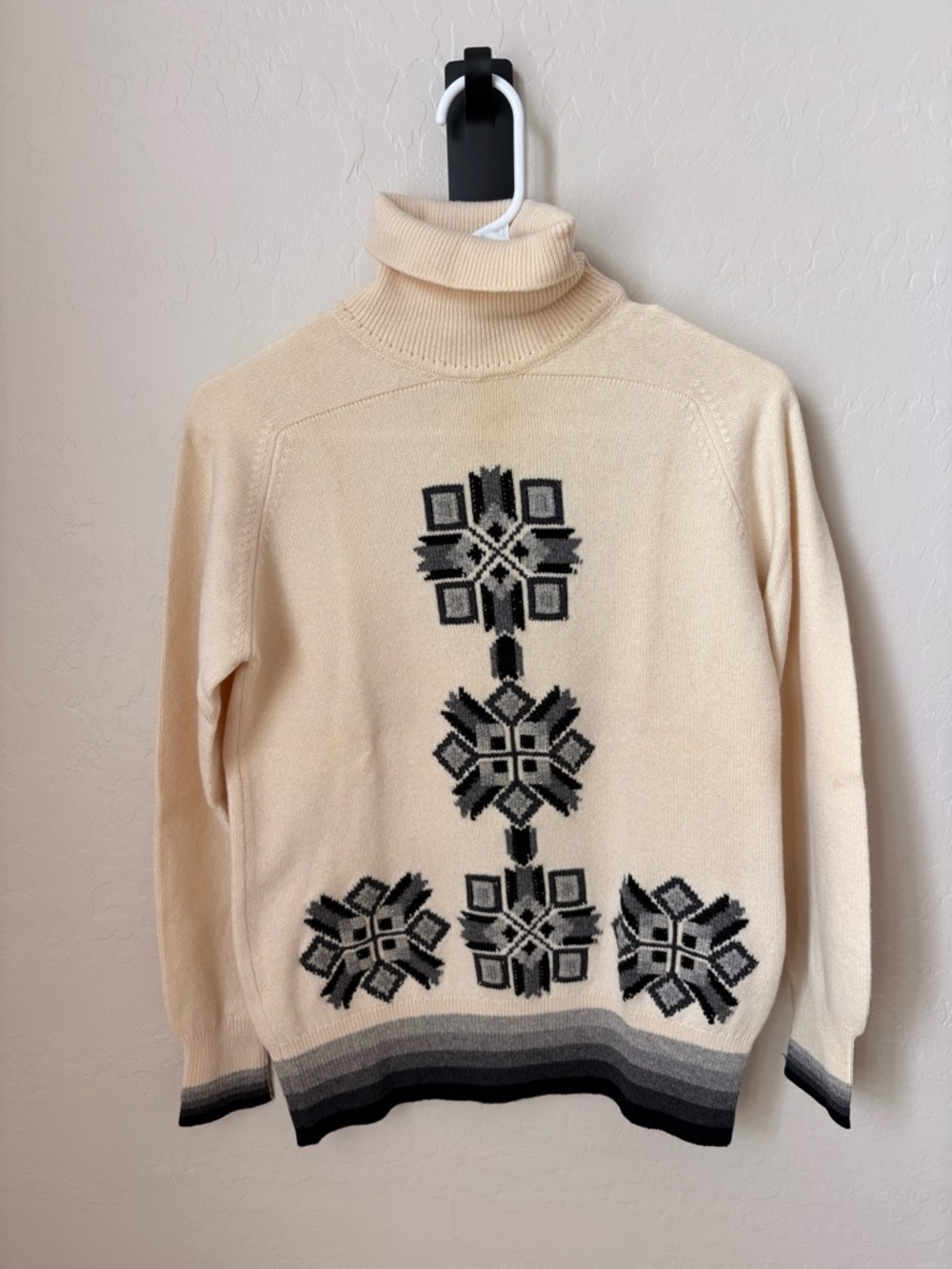 VTG 1950’s Ballantyne for Fortnum & Mason Pure 100% Cashmere Intarsia Sweater